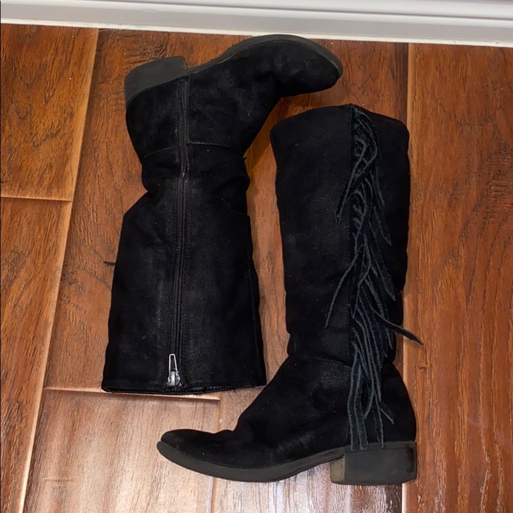 Girls Steve Madden fringe boots